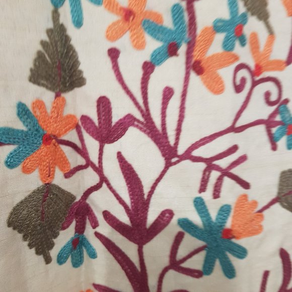 Beige size small - Picture 2 of 6